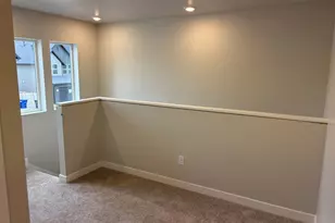 1063 W Audrey Ln S, Woods Cross, UT 84087 - Photo 6