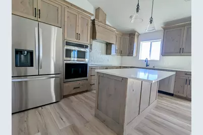 1877 N Mantel Way #402, Tooele, UT 84074 - Photo 10