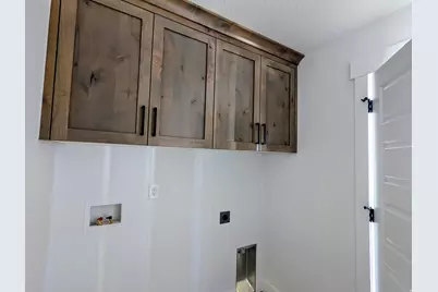 1877 N Mantel Way #402, Tooele, UT 84074 - Photo 12