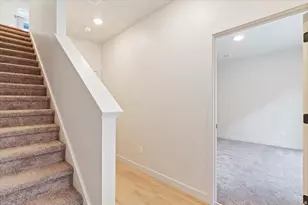 818 W Ivywell Ln, North Salt Lake, UT 84054 - Photo 6