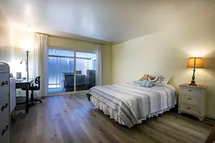 275 E Peach Ln S, Bountiful, UT 84010 - Photo 10