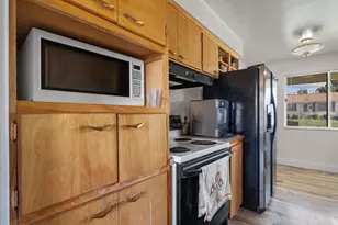 1185 E Hillcrest Dr, Springville, UT 84663 - Photo 10