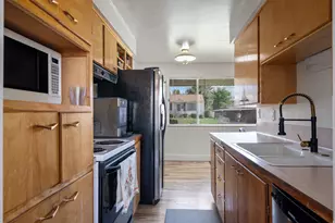 1185 E Hillcrest Dr, Springville, UT 84663 - Photo 12