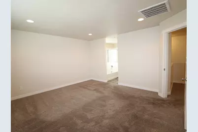 1874 W Parkview Dr, Syracuse, UT 84075 - Photo 10