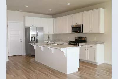 1874 W Parkview Dr, Syracuse, UT 84075 - Photo 6