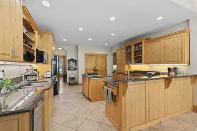 308 E 750 N, Lindon, UT 84042 - Photo 32