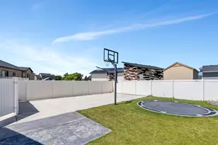 583 E Parker Pl, Vineyard, UT 84059 - Photo 48