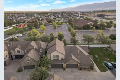 1846 W 2280 S, Woods Cross, UT 84087 - Photo 2