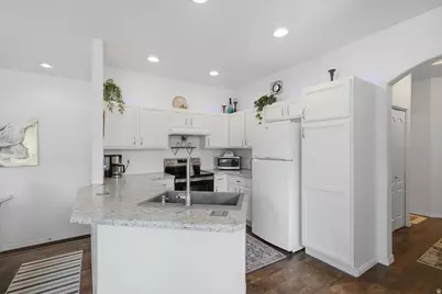 3854 W Garonne Ave, West Jordan, UT 84084 - Photo 12