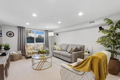 9449 S 2805 W, South Jordan, UT 84095 - Photo 34