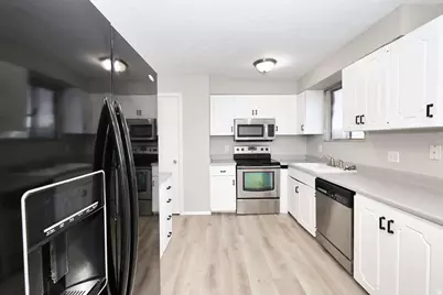 3278 W Crown St, Salt Lake City, UT 84129 - Photo 8