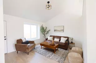 1012 W 2525 N, Layton, UT 84041 - Photo 2