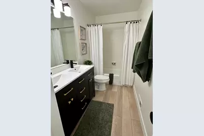 1012 W 2525 N, Layton, UT 84041 - Photo 4