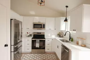 1012 W 2525 N, Layton, UT 84041 - Photo 4
