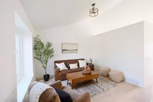 1012 W 2525 N, Layton, UT 84041 - Photo 2