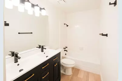 1012 W 2525 N, Layton, UT 84041 - Photo 20