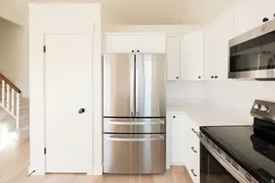 1012 W 2525 N, Layton, UT 84041 - Photo 8