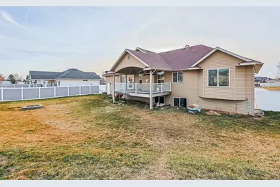 3942 N 2650 W, Farr West, UT 84404 - Photo 40