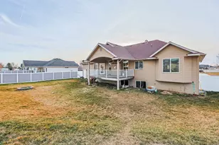 3942 N 2650 W, Farr West, UT 84404 - Photo 40