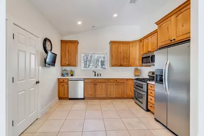 10774 S Navarro Way, South Jordan, UT 84095 - Photo 6