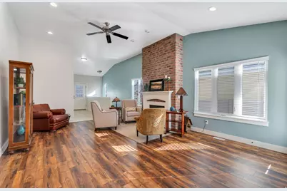 10774 S Navarro Way, South Jordan, UT 84095 - Photo 4