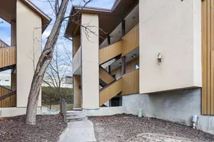 9153 S Jefferson Pl, Sandy, UT 84070 - Photo 26