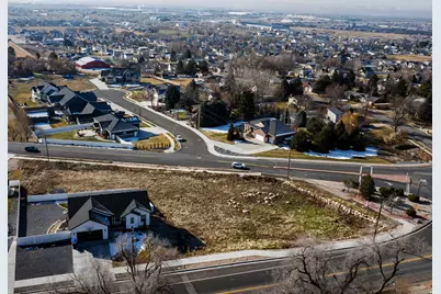 641 W Elberta Dr #1, Pleasant View, UT 84414 - Photo 14