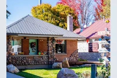 237 S 7400 E, Huntsville, UT 84317 - Photo 2