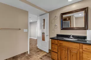 517 E Holstein Way S, Murray, UT 84107 - Photo 54