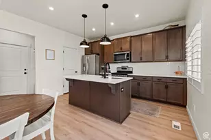 683 E Verdant Dr, Eagle Mountain, UT 84005 - Photo 6