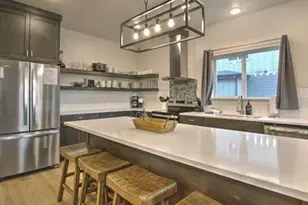 140 W 150 S, Garden City, UT 84028 - Photo 2