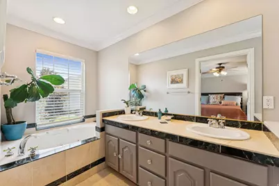 464 N D St E, Salt Lake City, UT 84103 - Photo 16