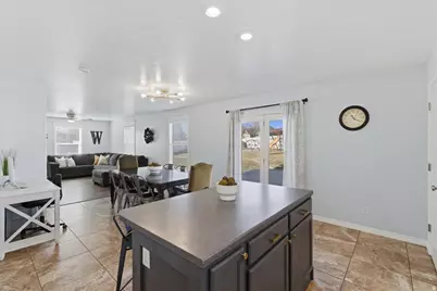 427 W Cinnamon Cir, Saratoga Springs, UT 84045 - Photo 18