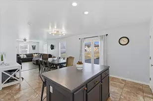 427 W Cinnamon Circle, Saratoga Springs, UT 84045 - Photo 18