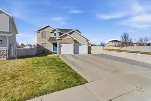 427 W Cinnamon Circle, Saratoga Springs, UT 84045 - Photo 2