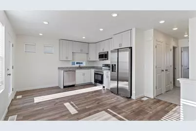 91 N Provo River Rd #275, Saratoga Springs, UT 84045 - Photo 8