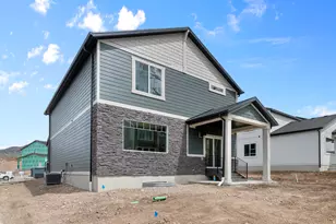 324 E Sadie Ct, Heber City, UT 84032 - Photo 2