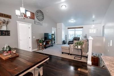 45 N Center St, Hyrum, UT 84319 - Photo 26