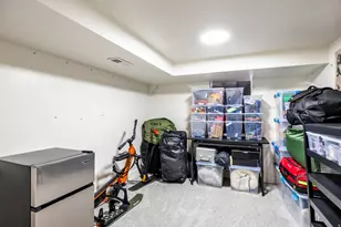 1525 E 1700 S, Salt Lake City, UT 84105 - Photo 16