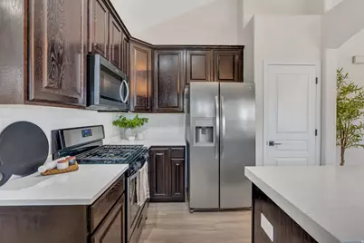 10227 S Oquirrh Lake Rd, South Jordan, UT 84095 - Photo 8
