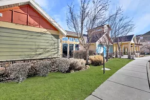 864 N Farmington Xing W, Farmington, UT 84025 - Photo 32