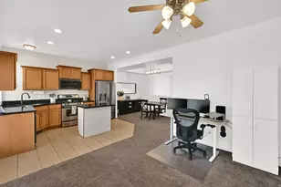 864 N Farmington Xing W, Farmington, UT 84025 - Photo 10