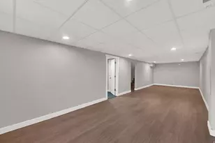 10517 S Larkspur Dr, Sandy, UT 84094 - Photo 14