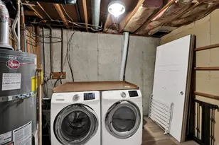 10517 S Larkspur Dr, Sandy, UT 84094 - Photo 16