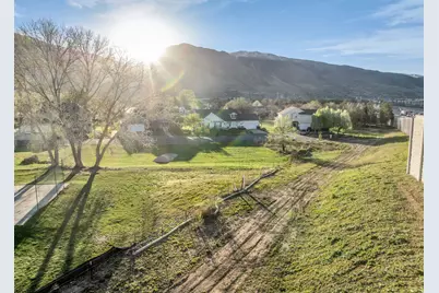 1181 N Set Ct #2, Farmington, UT 84025 - Photo 16