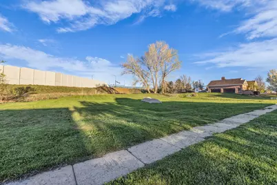 1181 N Set Ct #2, Farmington, UT 84025 - Photo 12