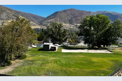 1181 N Set Ct #2, Farmington, UT 84025 - Photo 2