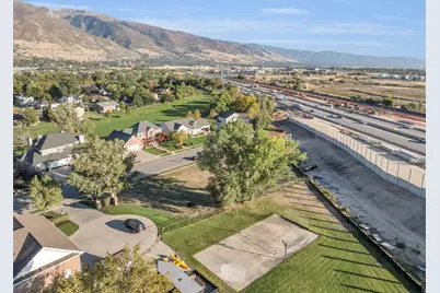 1181 N Set Ct #2, Farmington, UT 84025 - Photo 10