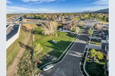 1181 N Set Ct #2, Farmington, UT 84025 - Photo 18
