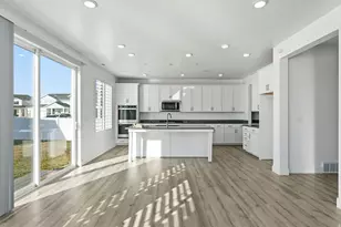 3022 S Shoreline Dr S, Syracuse, UT 84075 - Photo 12